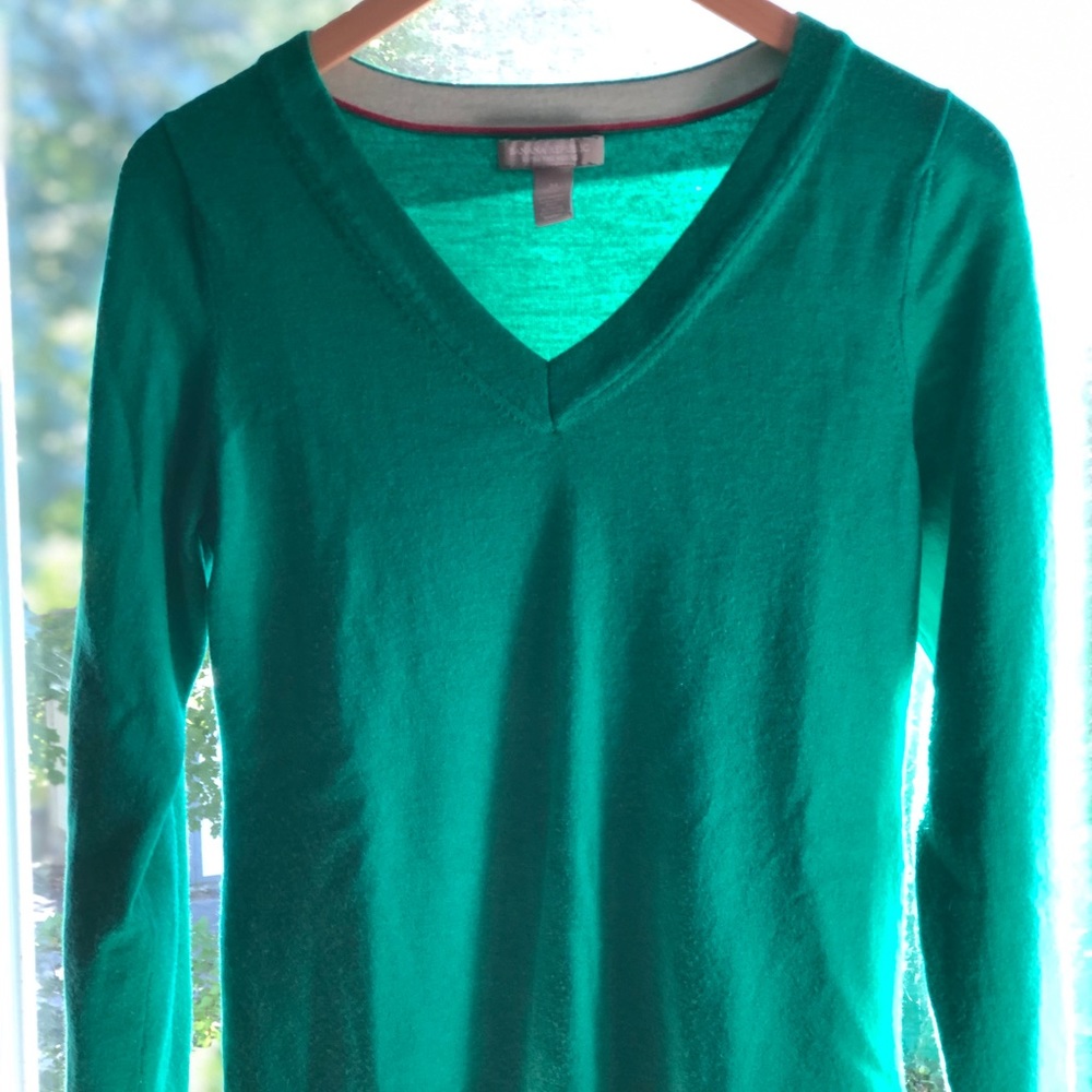 Banana republic sweater 💚